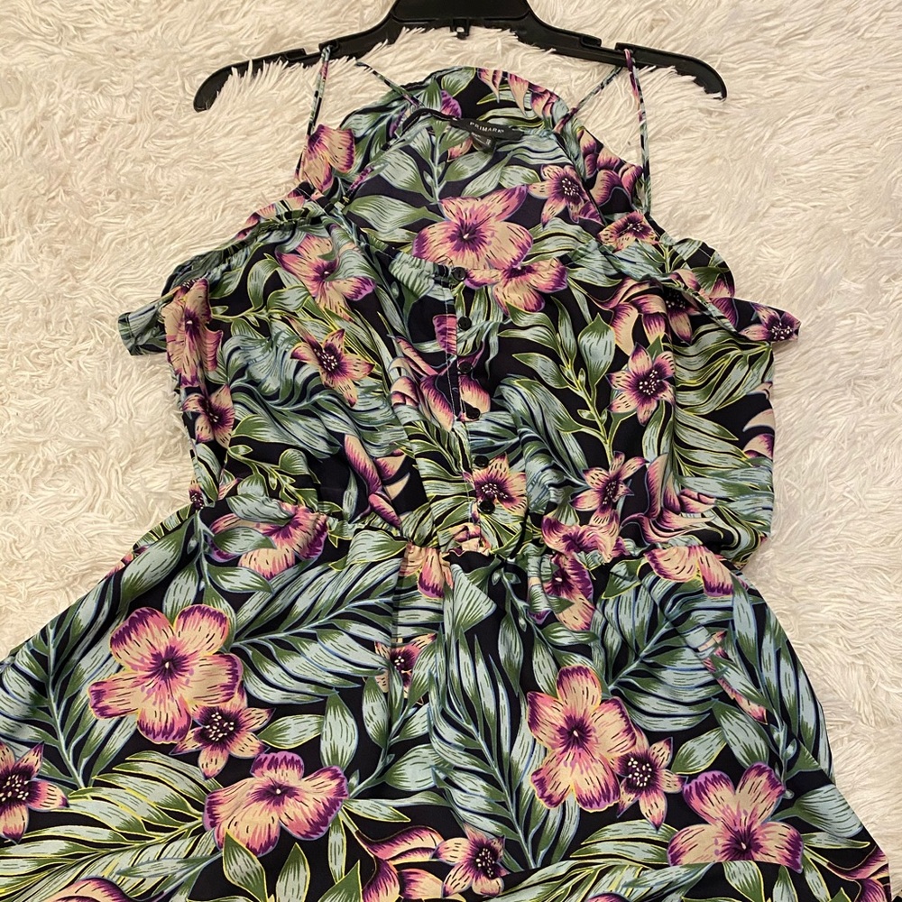 Floral midi dress with ruffle